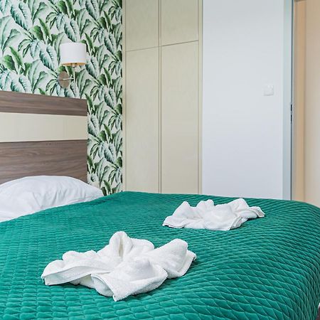 Апартаменти Vacationclub - Bormio Apartament 27 Сєнна Екстер'єр фото