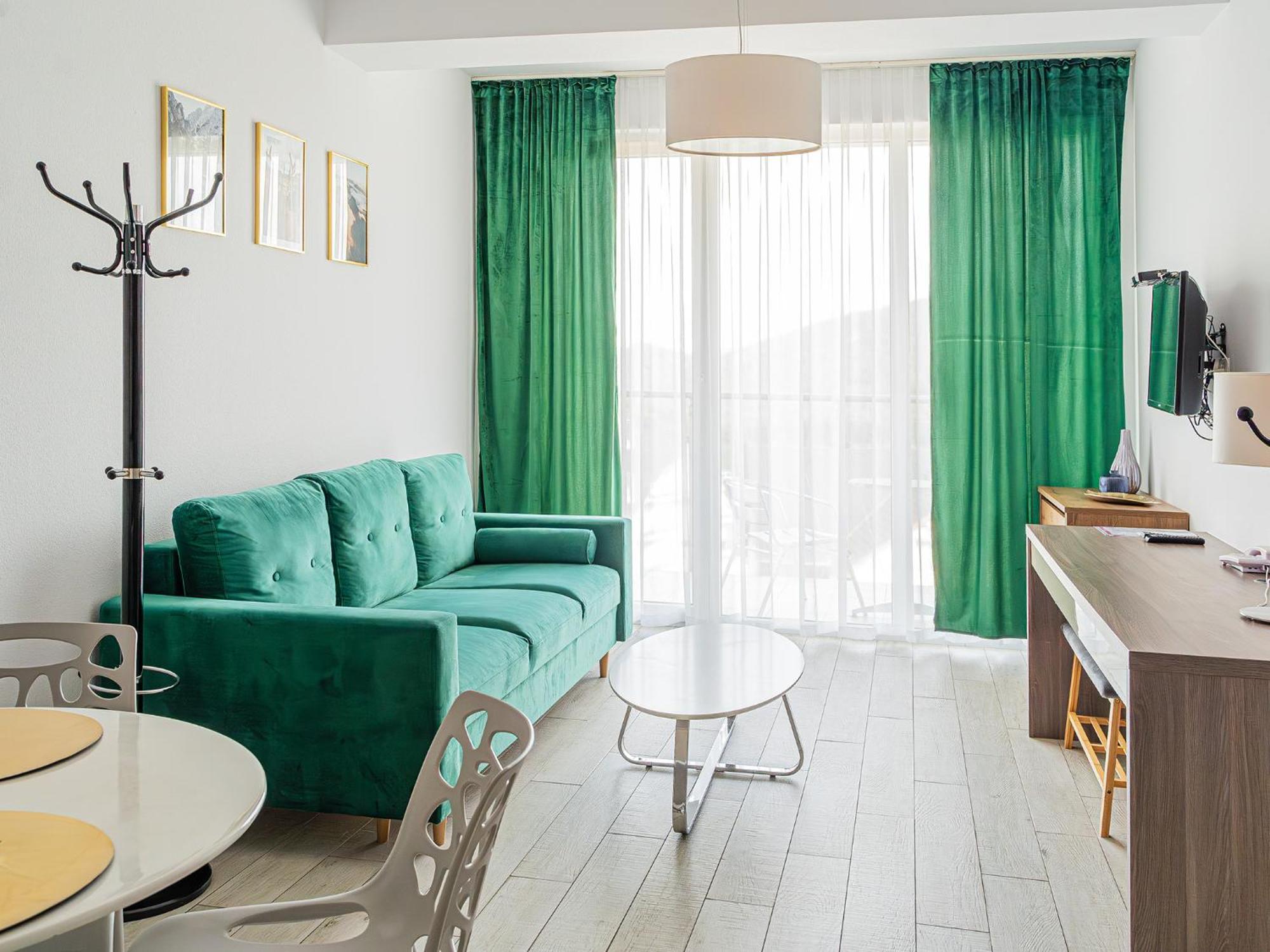 Апартаменти Vacationclub - Bormio Apartament 27 Сєнна Екстер'єр фото